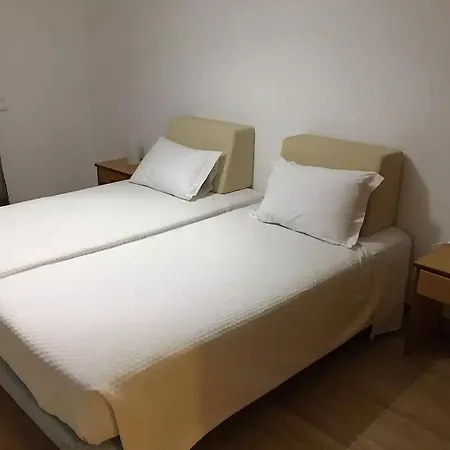 3 Floors Pool A